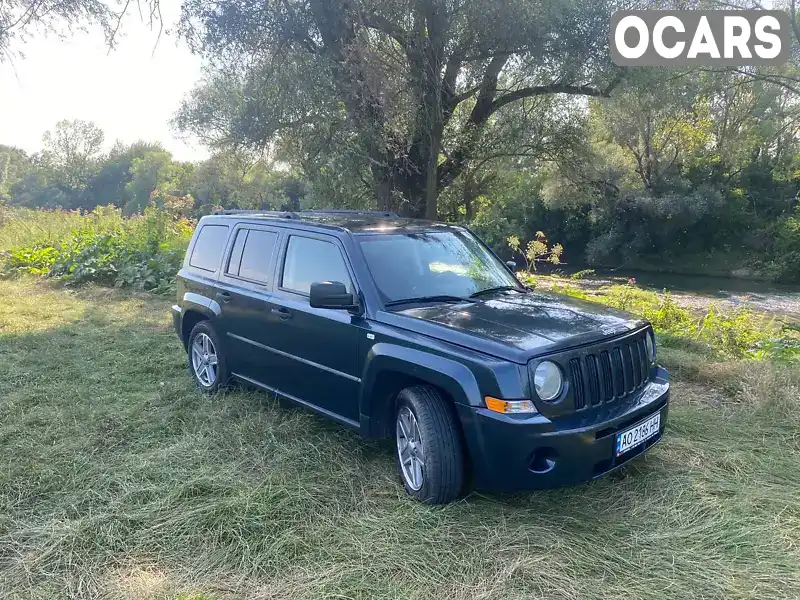 Позашляховик / Кросовер Jeep Patriot 2008 2.36 л. Варіатор обл. Закарпатська, Ужгород - Фото 1/21