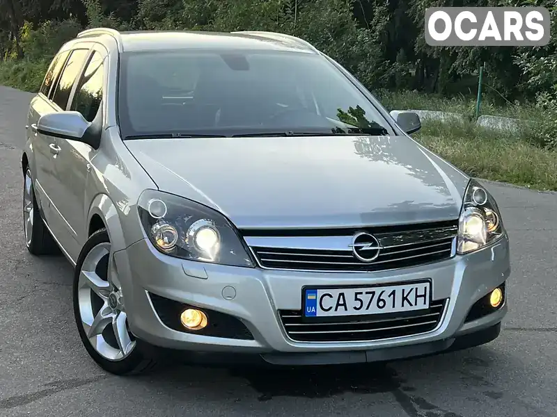 Універсал Opel Astra 2009 1.6 л. Ручна / Механіка обл. Черкаська, Умань - Фото 1/21