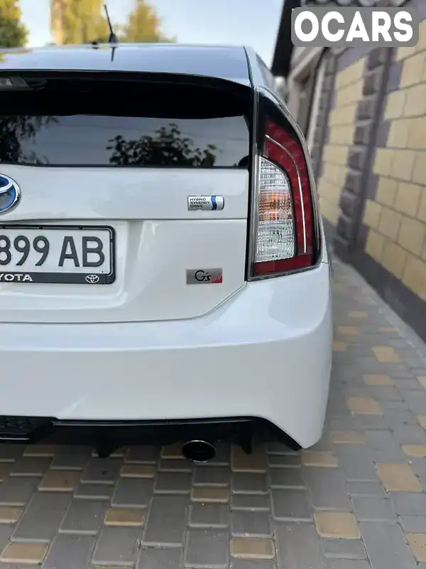 ZVW305764418 Toyota Prius 2015 Хэтчбек 1.8 л. Фото 3