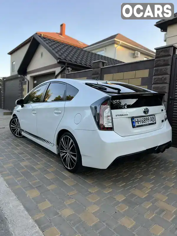 ZVW305764418 Toyota Prius 2015 Хэтчбек 1.8 л. Фото 8