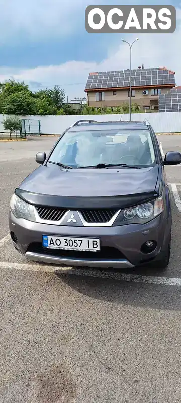 Позашляховик / Кросовер Mitsubishi Outlander 2007 2.4 л. Варіатор обл. Закарпатська, Ужгород - Фото 1/14