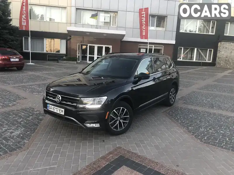 3VV3B7AX1JM219674 Volkswagen Tiguan 2018 Позашляховик / Кросовер 1.97 л. Фото 2