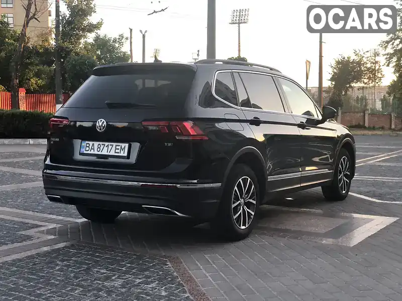 3VV3B7AX1JM219674 Volkswagen Tiguan 2018 Позашляховик / Кросовер 1.97 л. Фото 3