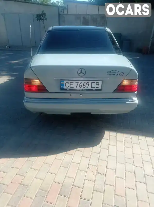 Седан Mercedes-Benz E-Class 1995 2.5 л. Ручна / Механіка обл. Чернівецька, Сокиряни - Фото 1/13