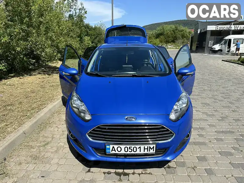 Хетчбек Ford Fiesta 2013 1.5 л. Ручна / Механіка обл. Закарпатська, Берегове - Фото 1/18