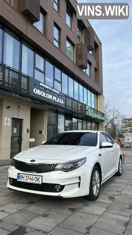 Седан Kia K5 2017 2 л. Автомат обл. Киевская, Киев - Фото 1/17