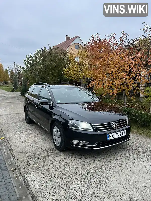 Універсал Volkswagen Passat 2011 1.6 л. Ручна / Механіка обл. Рівненська, Вараш (Кузнецовськ) - Фото 1/21