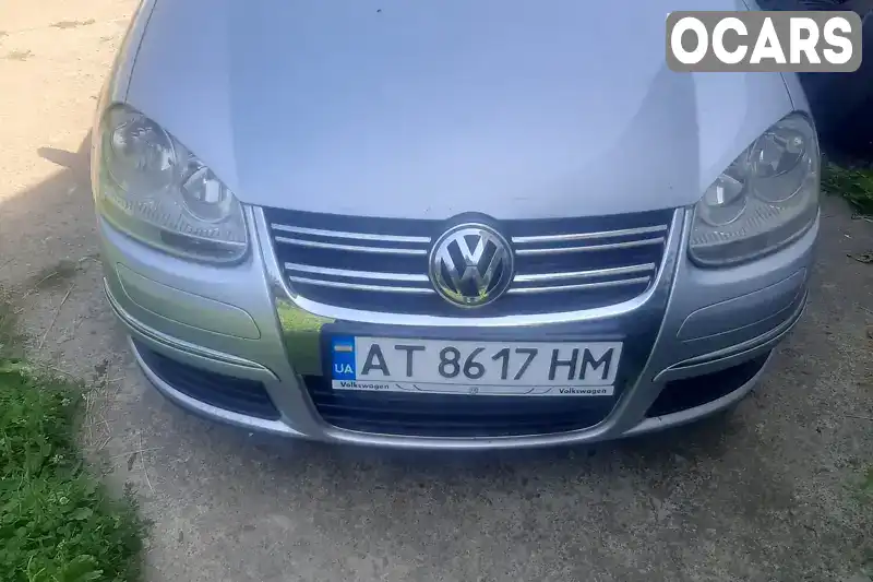 Седан Volkswagen Jetta 2005 1.6 л. Ручна / Механіка обл. Івано-Франківська, Калуш - Фото 1/21