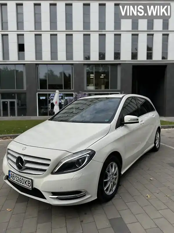 Хэтчбек Mercedes-Benz B-Class 2014 1.46 л. Автомат обл. Днепропетровская, Днепр (Днепропетровск) - Фото 1/21