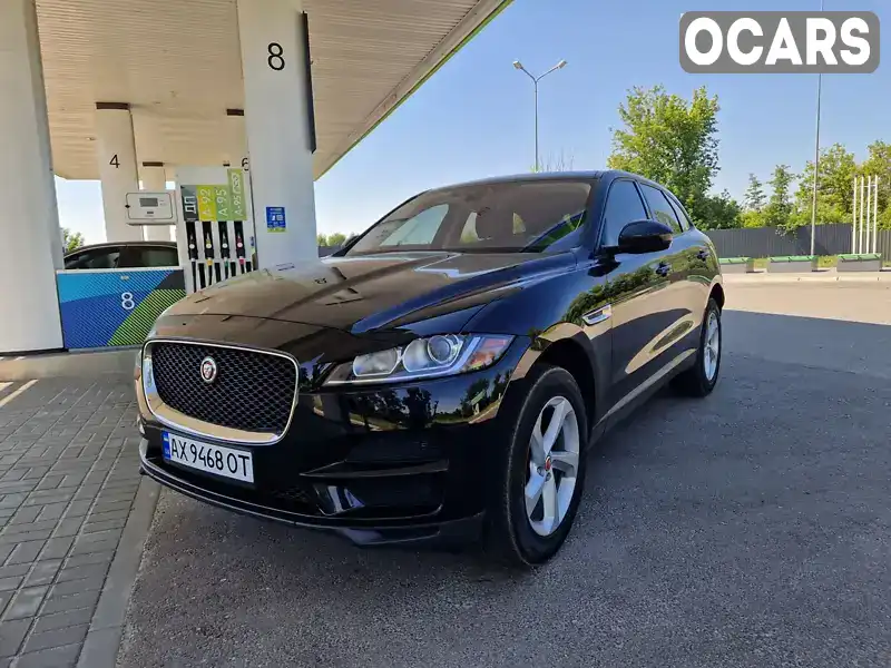 SADCJ2FN9JA260096 Jaguar F-Pace 2017 Внедорожник / Кроссовер 2 л. Фото 2