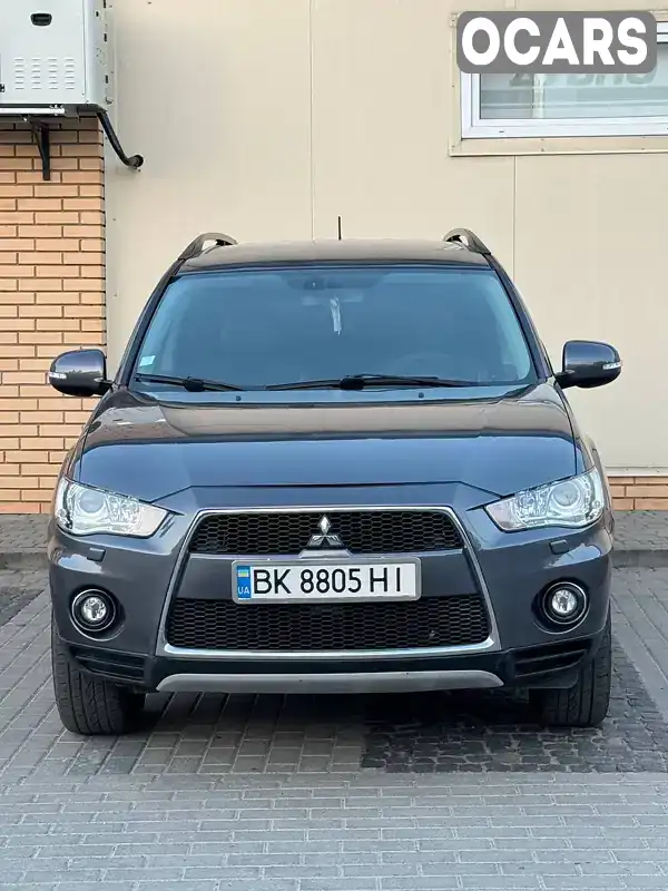 Внедорожник / Кроссовер Mitsubishi Outlander 2011 2.27 л. Ручная / Механика обл. Ровенская, Дубно - Фото 1/21