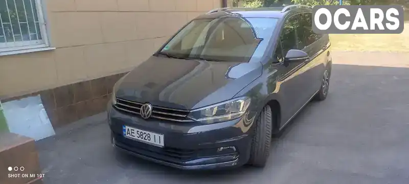 Микровэн Volkswagen Touran 2018 1.6 л. Ручная / Механика обл. Днепропетровская, Каменское (Днепродзержинск) - Фото 1/19