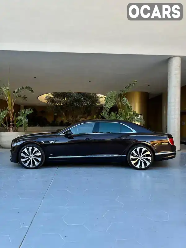 Седан Bentley Flying Spur 2021 4 л. Автомат обл. Київська, Київ - Фото 1/21