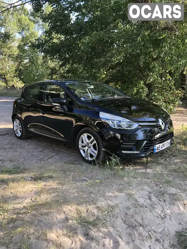 Хетчбек Renault Clio 2017 1.5 л. Ручна / Механіка обл. Дніпропетровська, Кам'янське (Дніпродзержинськ) - Фото 1/11