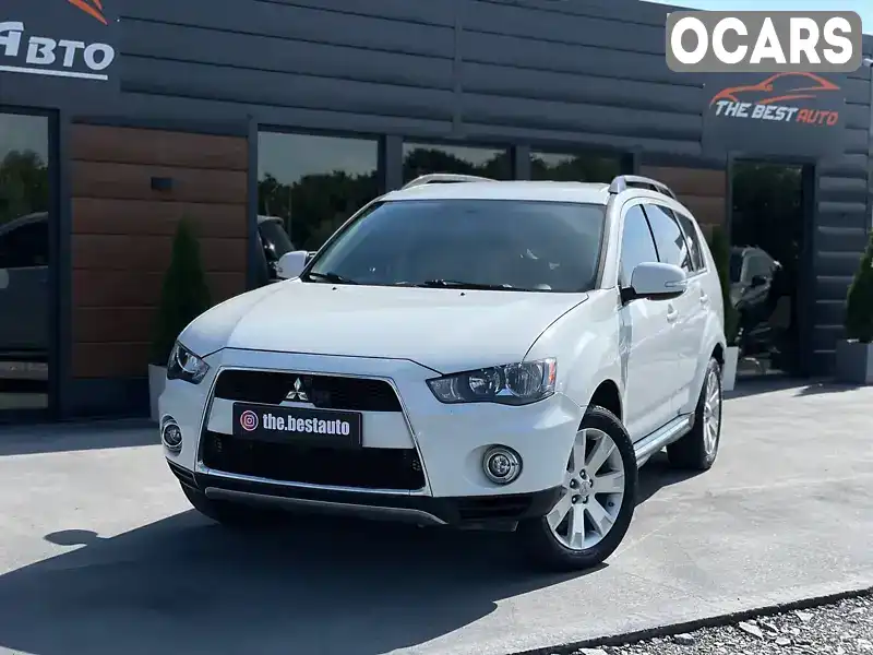 Позашляховик / Кросовер Mitsubishi Outlander XL 2011 2.36 л. Варіатор обл. Закарпатська, Мукачево - Фото 1/21