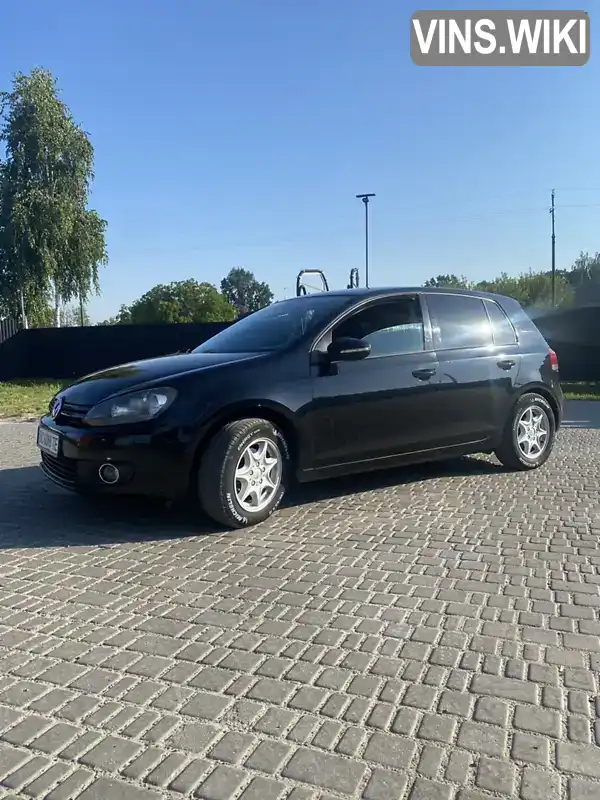 Хетчбек Volkswagen Golf 2011 1.2 л. Ручна / Механіка обл. Львівська, Львів - Фото 1/13