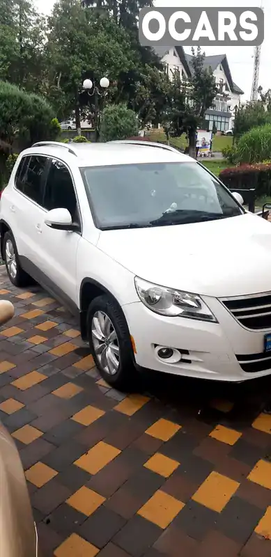 Позашляховик / Кросовер Volkswagen Tiguan 2010 1.97 л. Автомат обл. Івано-Франківська, Бурштин - Фото 1/10