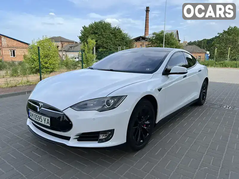 Ліфтбек Tesla Model S 2014 null_content л. Автомат обл. Житомирська, Житомир - Фото 1/21