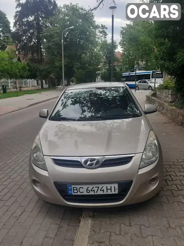 Хетчбек Hyundai i20 2011 1.4 л. Ручна / Механіка обл. Львівська, Львів - Фото 1/18