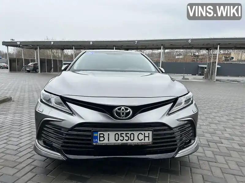 Седан Toyota Camry 2021 2.5 л. Автомат обл. Полтавская, Полтава - Фото 1/10