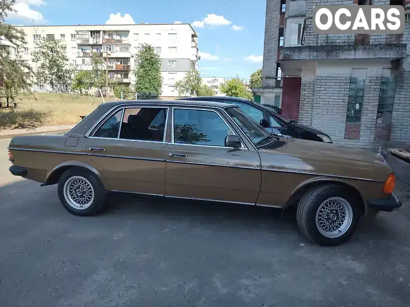 Седан Mercedes-Benz E-Class 1982 null_content л. Автомат обл. Львівська, Львів - Фото 1/14