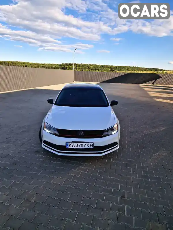 Седан Volkswagen Jetta 2015 1.98 л. Ручна / Механіка обл. Хмельницька, Летичів - Фото 1/21