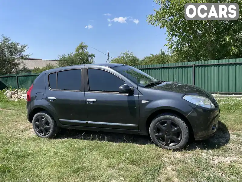 Хетчбек Renault Sandero 2010 1.6 л. Ручна / Механіка обл. Івано-Франківська, Коломия - Фото 1/16