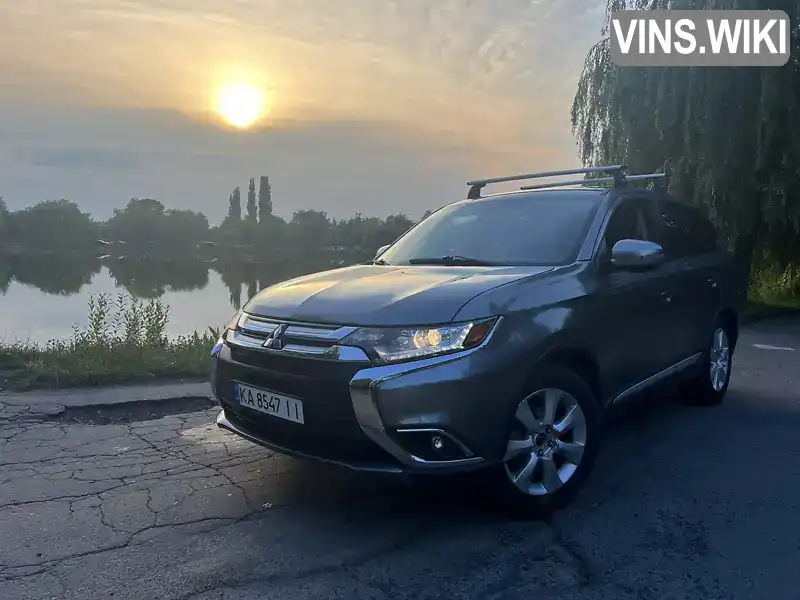 Позашляховик / Кросовер Mitsubishi Outlander 2018 2.36 л. Варіатор обл. Рівненська, Рівне - Фото 1/20