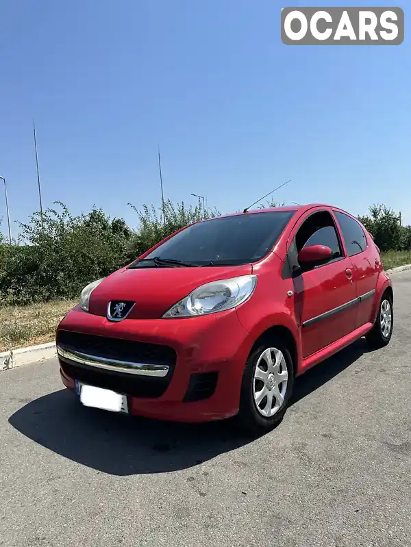 Хетчбек Peugeot 107 2011 1 л. Варіатор обл. Київська, Київ - Фото 1/17