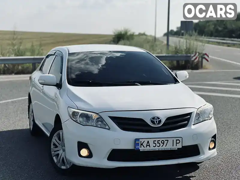 Седан Toyota Corolla 2010 1.6 л. Ручная / Механика обл. Харьковская, Валки - Фото 1/21