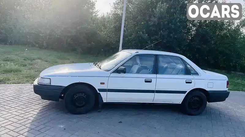 Хетчбек Mazda 626 1988 2 л. Ручна / Механіка обл. Волинська, Нововолинськ - Фото 1/21