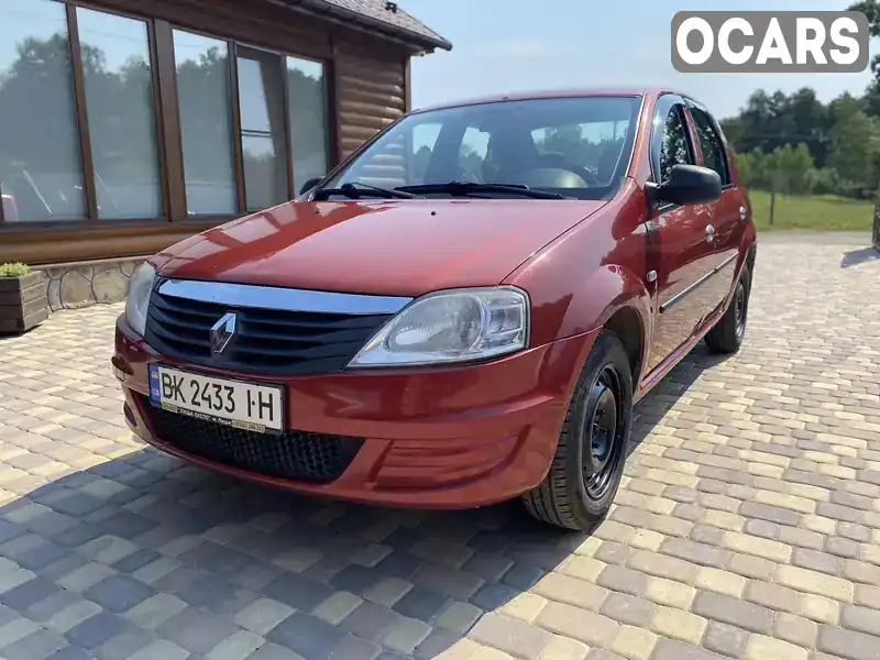 Седан Renault Logan 2010 1.39 л. Ручна / Механіка обл. Рівненська, Рокитне - Фото 1/21