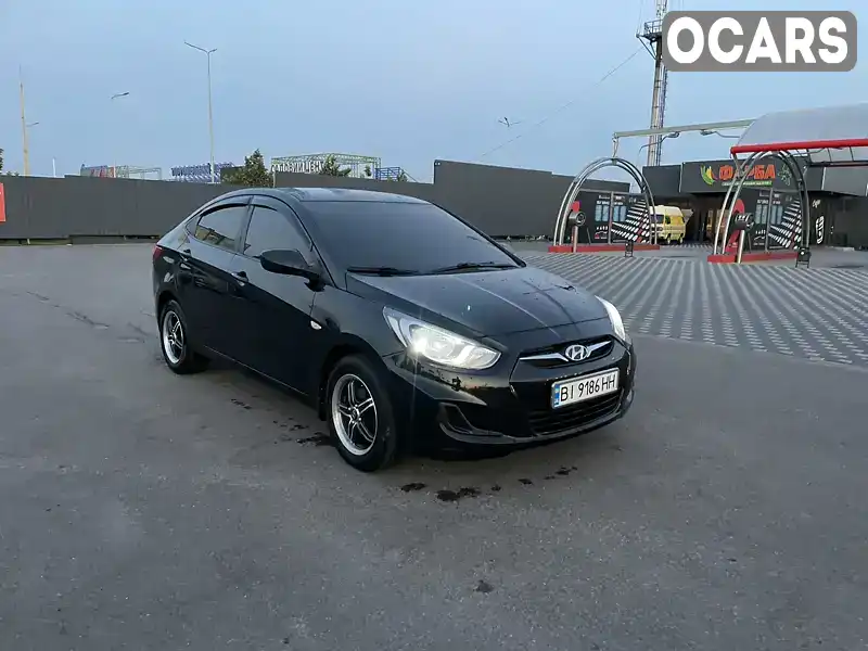 Седан Hyundai Accent 2013 1.4 л. Ручна / Механіка обл. Полтавська, Полтава - Фото 1/21