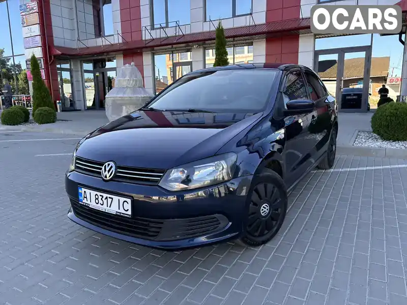 Седан Volkswagen Polo 2014 1.6 л. Ручна / Механіка обл. Полтавська, Лубни - Фото 1/21