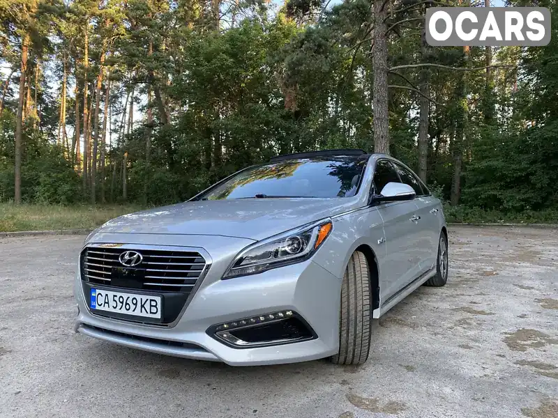 Седан Hyundai Sonata 2015 2 л. Автомат обл. Черкаська, Черкаси - Фото 1/21