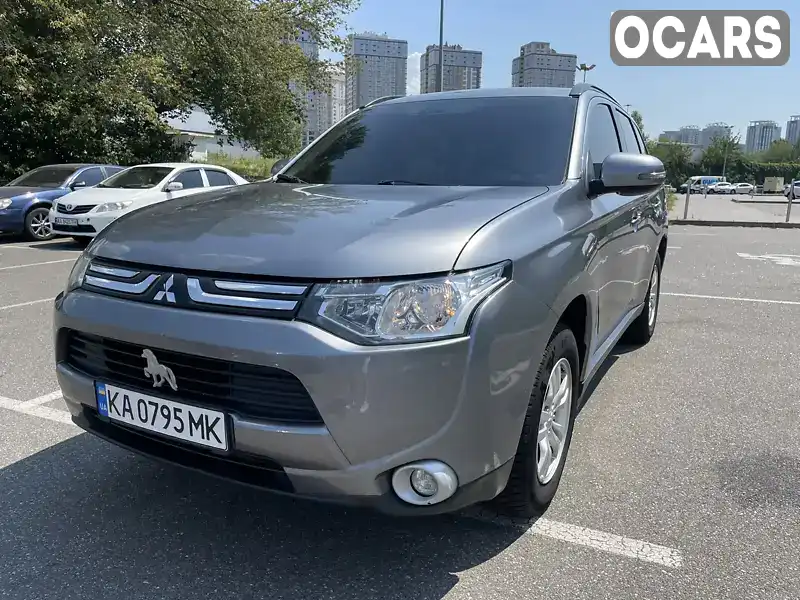 JMBXLGF6WDZ401431 Mitsubishi Outlander 2012 Внедорожник / Кроссовер 2.27 л. Фото 1