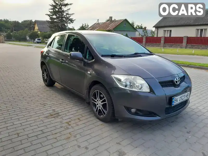 Хэтчбек Toyota Auris 2008 1.6 л. Ручная / Механика обл. Черниговская, Чернигов - Фото 1/21