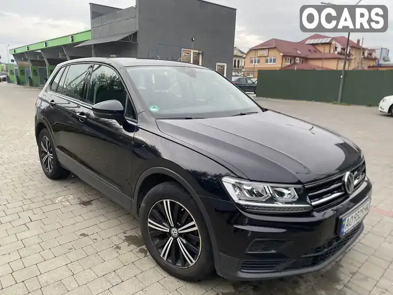 Внедорожник / Кроссовер Volkswagen Tiguan 2018 1.98 л. Ручная / Механика обл. Закарпатская, Мукачево - Фото 1/21