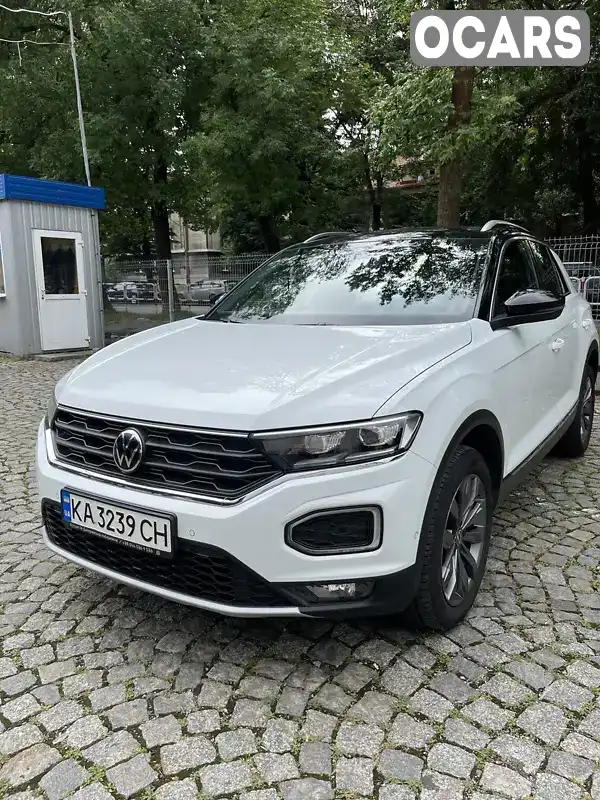 Внедорожник / Кроссовер Volkswagen T-Roc 2021 1.5 л. Автомат обл. Львовская, Львов - Фото 1/21