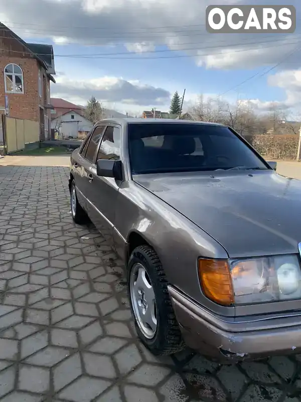 WDB1240231B126417 Mercedes-Benz E-Class 1990 Седан 2.5 л. Фото 5