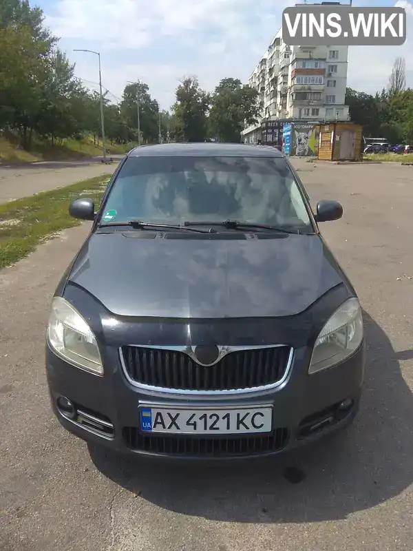 Хэтчбек Skoda Fabia 2008 1.2 л. Ручная / Механика обл. Киевская, Киев - Фото 1/13