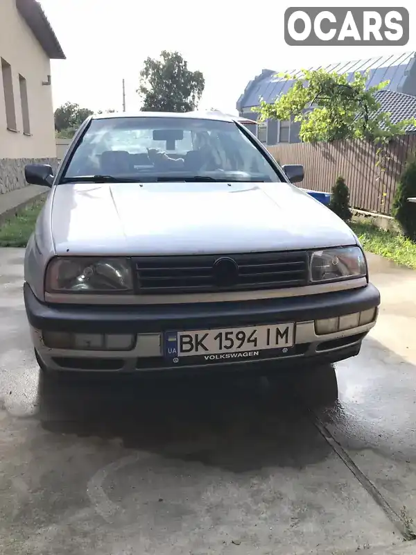 Седан Volkswagen Vento 1992 1.78 л. Ручна / Механіка обл. Рівненська, Радивилів - Фото 1/19