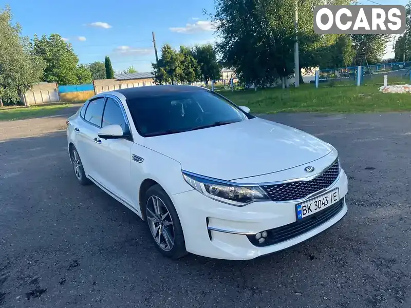 Седан Kia K5 2015 2 л. Автомат обл. Рівненська, Рівне - Фото 1/16