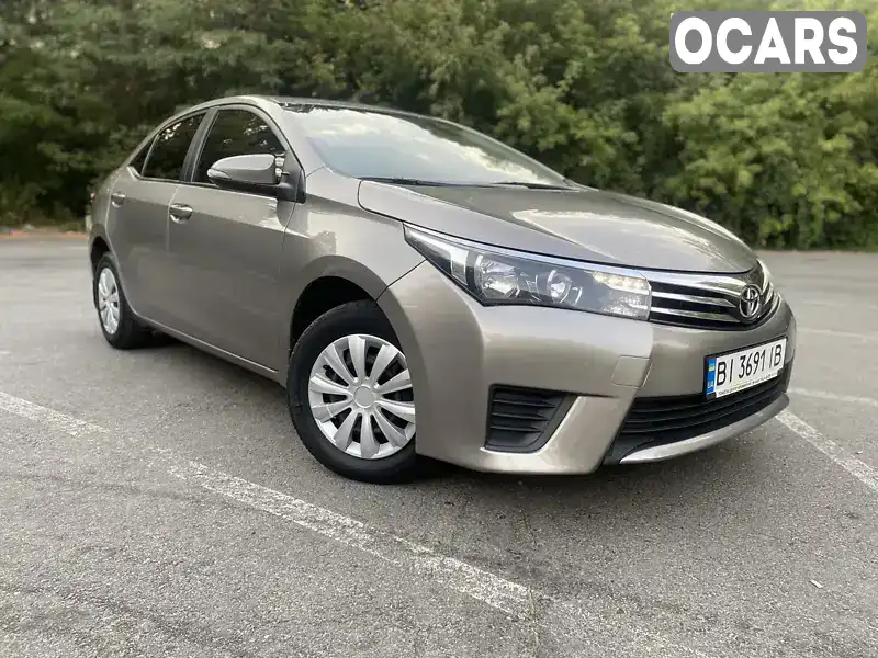 Седан Toyota Corolla 2016 1.33 л. Ручна / Механіка обл. Полтавська, Кременчук - Фото 1/16