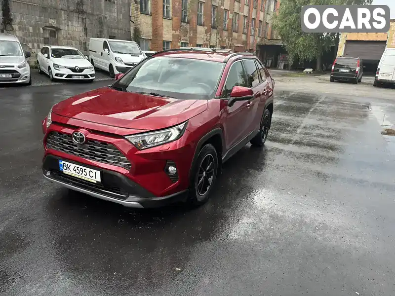 Позашляховик / Кросовер Toyota RAV4 2019 2 л. Автомат обл. Рівненська, Корець - Фото 1/16