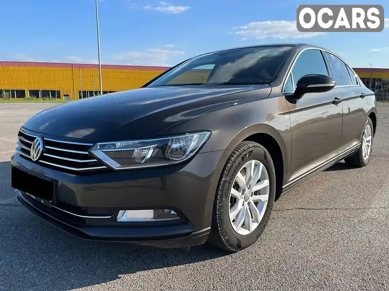 Седан Volkswagen Passat 2014 1.6 л. Ручна / Механіка обл. Чернівецька, Чернівці - Фото 1/21