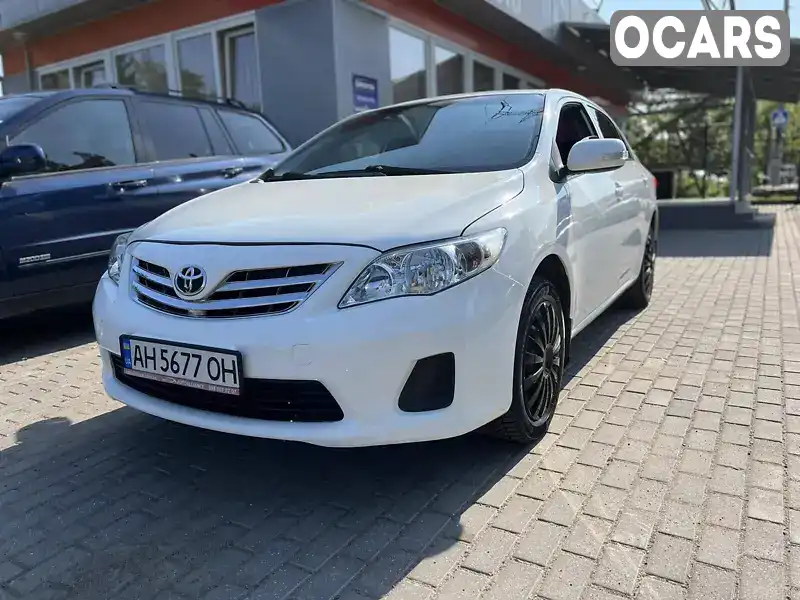 Седан Toyota Corolla 2012 1.6 л. Ручна / Механіка обл. Миколаївська, Миколаїв - Фото 1/17