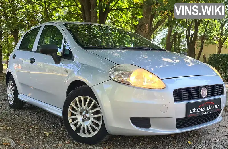 Хетчбек Fiat Punto 2010 1.25 л. Ручна / Механіка обл. Миколаївська, Миколаїв - Фото 1/21