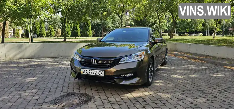 Седан Honda Accord 2016 2 л. Вариатор обл. Киевская, Киев - Фото 1/21