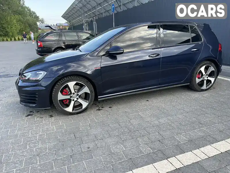 Хетчбек Volkswagen Golf GTI 2017 2 л. Ручна / Механіка обл. Львівська, Львів - Фото 1/21